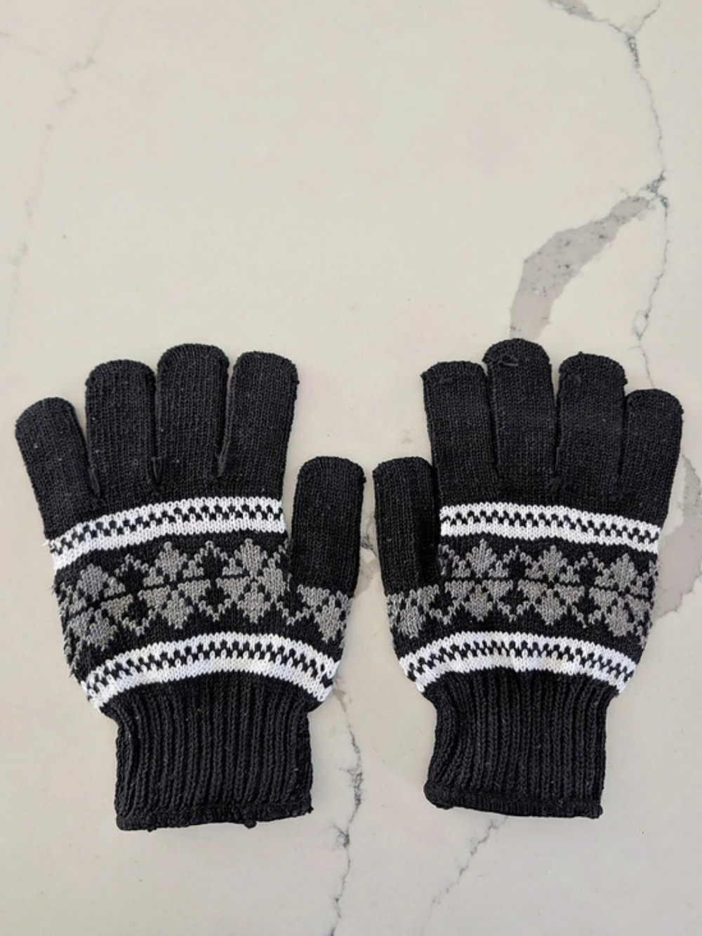 Women's Knit Gloves Black & Gray NWOT